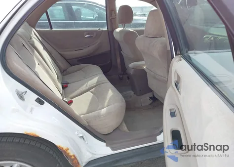 2002 Honda Accord 2.3 Lx из США, поврежденный, VIN 1HGCG56442A065111